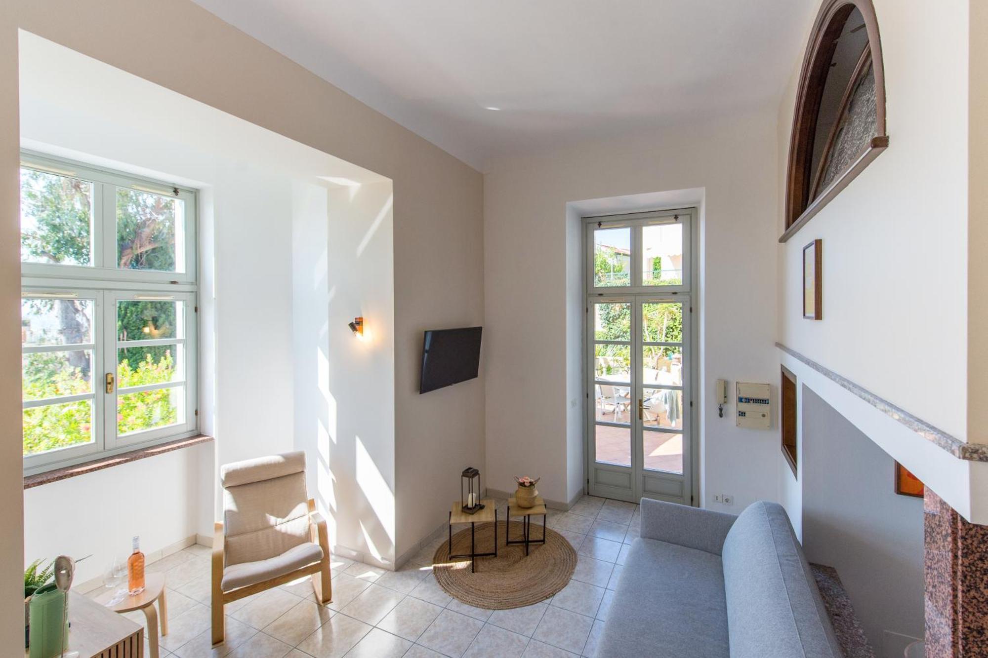 Oliviers -Agreable 2 Pieces Dans Maison Bourgeoise Menton Bagian luar foto