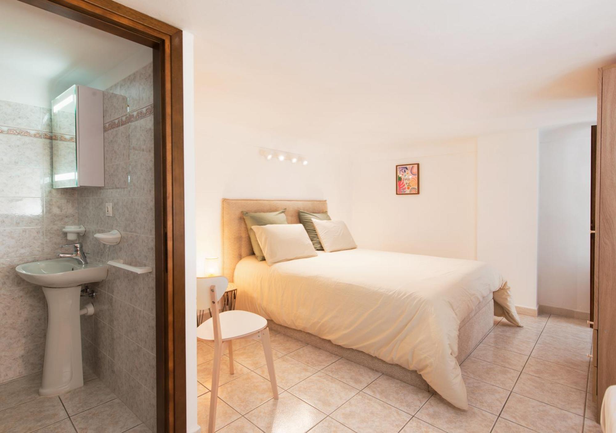Oliviers -Agreable 2 Pieces Dans Maison Bourgeoise Menton Bagian luar foto