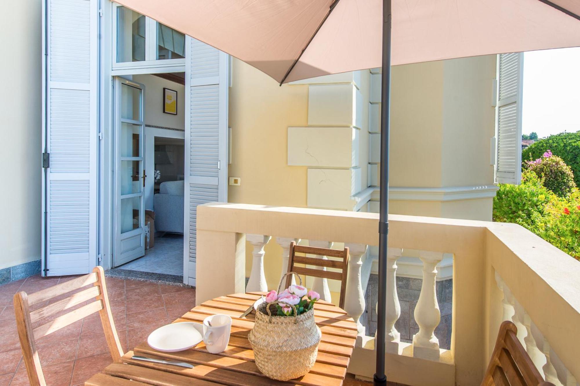 Oliviers -Agreable 2 Pieces Dans Maison Bourgeoise Menton Bagian luar foto